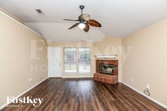 1932 Overland St in Fort Worth, TX - Building Photo - Building Photo