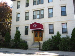 29 Brainerd Rd, Unit 305 in Boston, MA - Foto de edificio - Building Photo