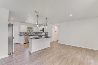 1202 W 22nd St in Austin, TX - Building Photo - Building Photo