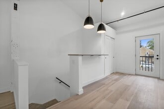 308 Oak St, Unit 201 in Slinger, WI - Building Photo - Building Photo