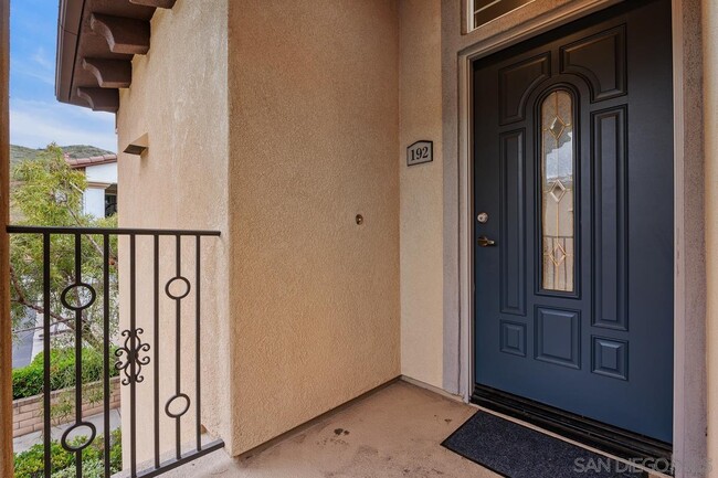 12643 Elisa Ln in San Diego, CA - Building Photo - Building Photo