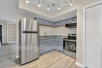 2107A Burns St in Nashville, TN - Building Photo - Building Photo