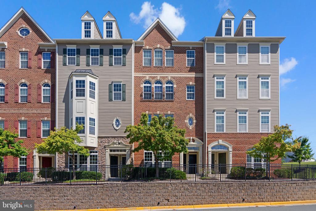 1616 Hardwick Ct in Severn, MD - Building Photo