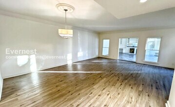 107 Westover Park Ct in Nashville, TN - Foto de edificio - Building Photo