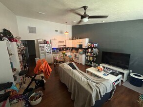 1244 High Rd in Tallahassee, FL - Building Photo - Building Photo