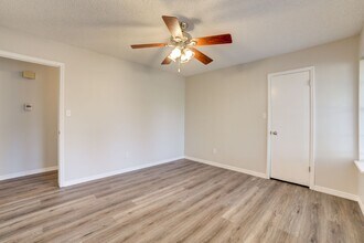 3203 S 117th E Ave in Tulsa, OK - Building Photo - Building Photo