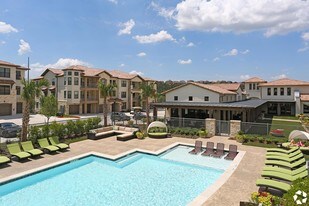 Marquis Cross Mountain in San Antonio, TX - Building Photo