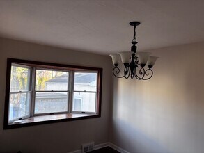 43 Broadway in Cresskill, NJ - Foto de edificio - Building Photo