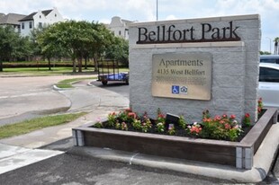 Bellfort Park Apartments