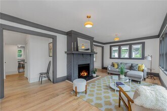 12 Risley Pl in New Rochelle, NY - Building Photo - Building Photo