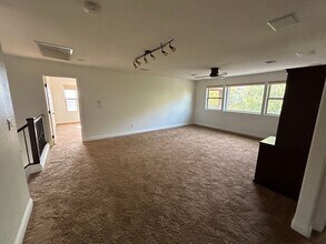 5495 Alden Bend Dr in Las Vegas, NV - Building Photo - Building Photo