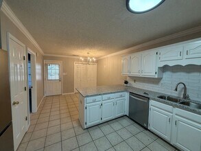 328 Shadow Pointe Dr SW in Decatur, AL - Building Photo - Building Photo