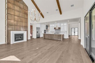 14626 Southern Pines Dr in Farmers Branch, TX - Building Photo - Building Photo