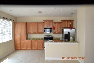 10144 Arbor Run Dr in Tampa, FL - Building Photo - Building Photo
