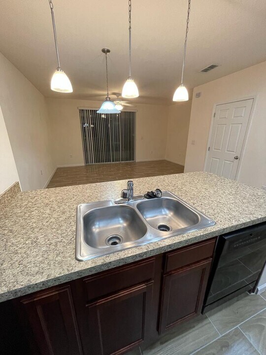 1438 Chelsea Dr in Davenport, FL - Building Photo