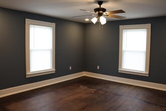 381 Main St in Madison Heights, VA - Building Photo - Building Photo