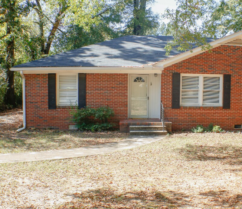 3 S Cannon Ave in Sylacauga, AL - Building Photo