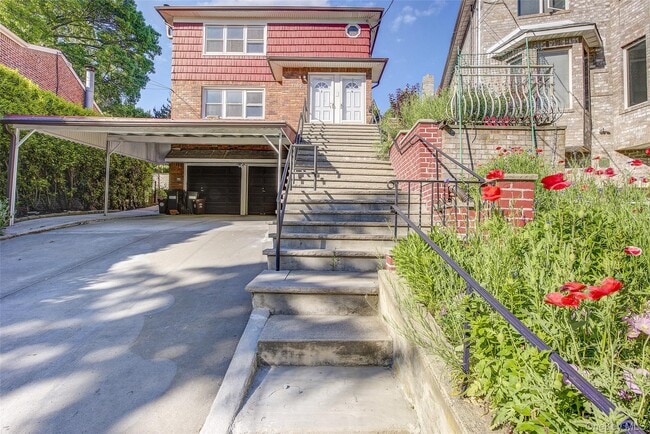 71-65 Douglaston Pkwy in Queens, NY - Building Photo - Building Photo