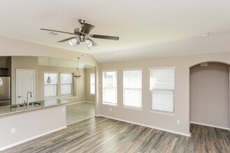 2101 Blakely Ct in Fort Worth, TX - Building Photo - Building Photo