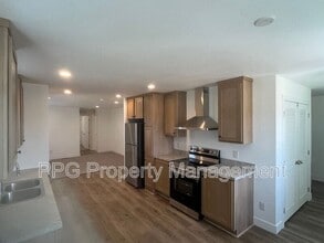 22936 W Forest Pleasant Pl in Wittmann, AZ - Building Photo - Building Photo