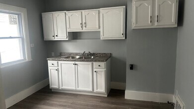 976-978 Paxton Rd in Cleveland, OH - Building Photo - Building Photo