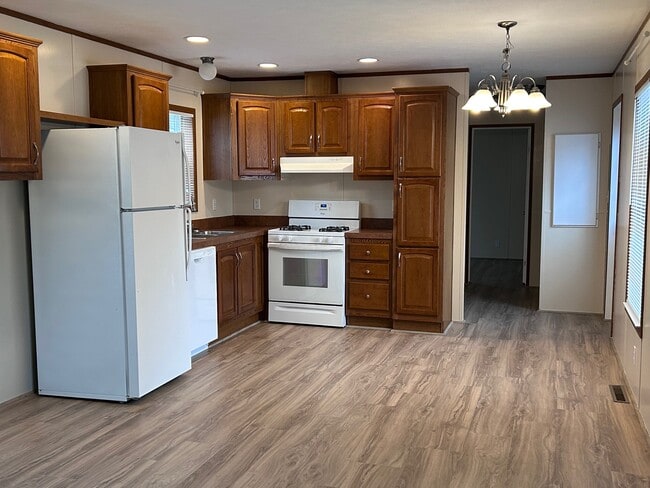 5 Oak Tree Ln in Elkton, MD - Building Photo - Building Photo