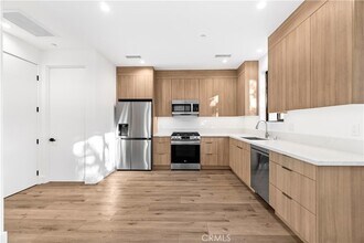 7663 Maestro Ave in Los Angeles, CA - Building Photo - Building Photo