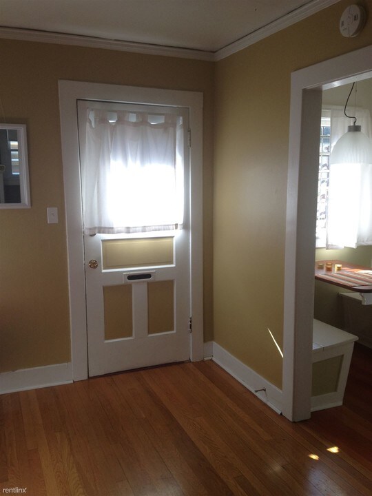 425 10th Ave E in Seattle, WA - Building Photo