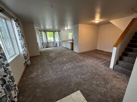 2579 Evans Ct in Dupont, WA - Building Photo