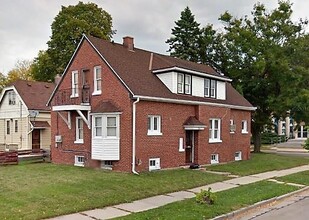 3906 W Courtland Ave in Milwaukee, WI - Building Photo - Building Photo