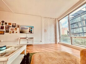 738 N Clark St, Unit #3 in Chicago, IL - Building Photo