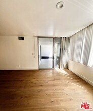 9221 Charleville Blvd in Beverly Hills, CA - Building Photo - Building Photo