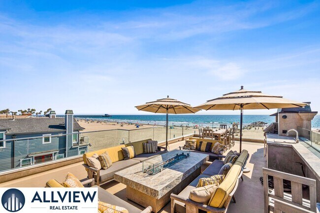 2800 W Oceanfront in Newport Beach, CA - Building Photo - Building Photo