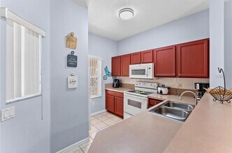 1017 Park Ridge Cir in Kissimmee, FL - Building Photo - Building Photo