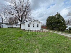 4015 Haverhill Dr in Anderson, IN - Building Photo