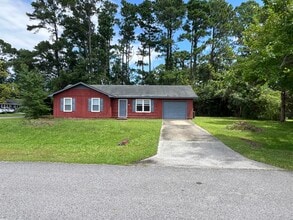 4601 Trafalgar Rd in Wilmington, NC - Foto de edificio - Building Photo