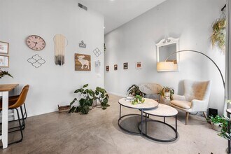 507 Sabine St in Austin, TX - Building Photo - Building Photo