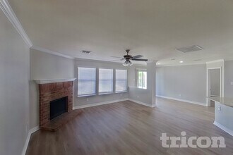 5646 Hunters Bend Ln in Dallas, TX - Building Photo - Building Photo