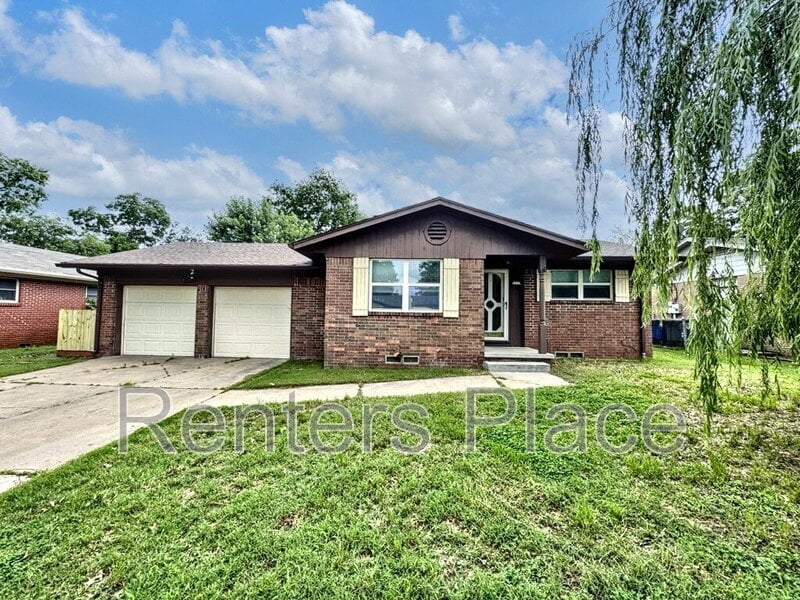2227 S 107th Ave E in Tulsa, OK - Building Photo