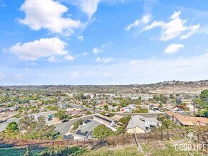 7080 Hillsboro St in San Diego, CA - Building Photo - Building Photo