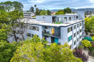 455 Crescent St Condominiums in Oakland, CA - Building Photo
