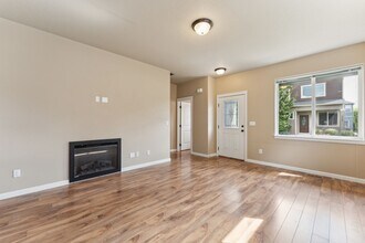 2548 Carson Loop in Forest Grove, OR - Building Photo - Building Photo