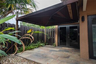 13565 SW 116th Terrace in Miami, FL - Building Photo - Building Photo