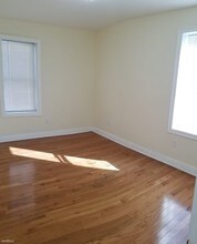 392 Rose Ave-Unit -Apt 4 in Jersey City, NJ - Building Photo - Building Photo