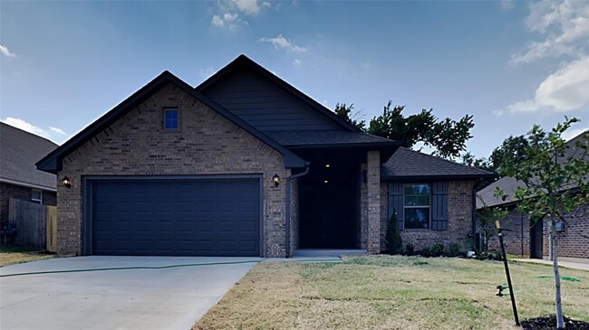 7055 Richardson Ct in Warr Acres, OK - Building Photo - Building Photo