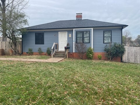 2520 Brentwood Pl in Charlotte, NC - Building Photo