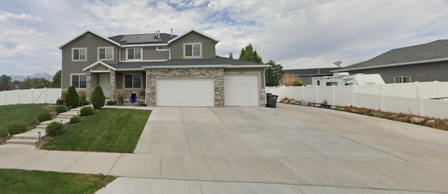 property at 11528-14055 4055 W