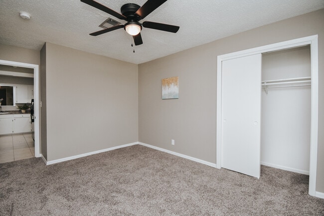 property at 2004 Loma Vista Ave