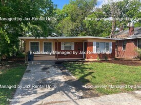 628 Meteor St in Jacksonville, FL - Building Photo