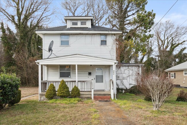 property at 901 Old Buckroe Rd